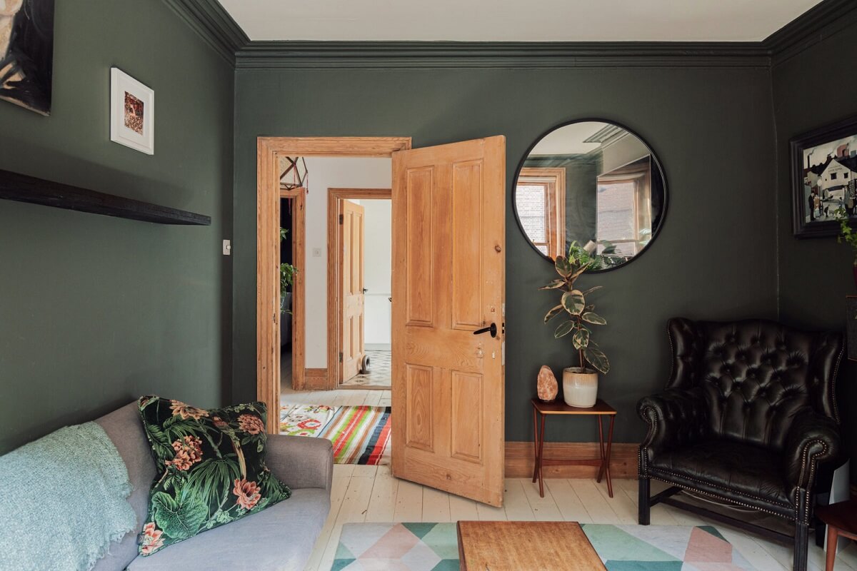small-dark-green-living-room-london-aparment-nordroom