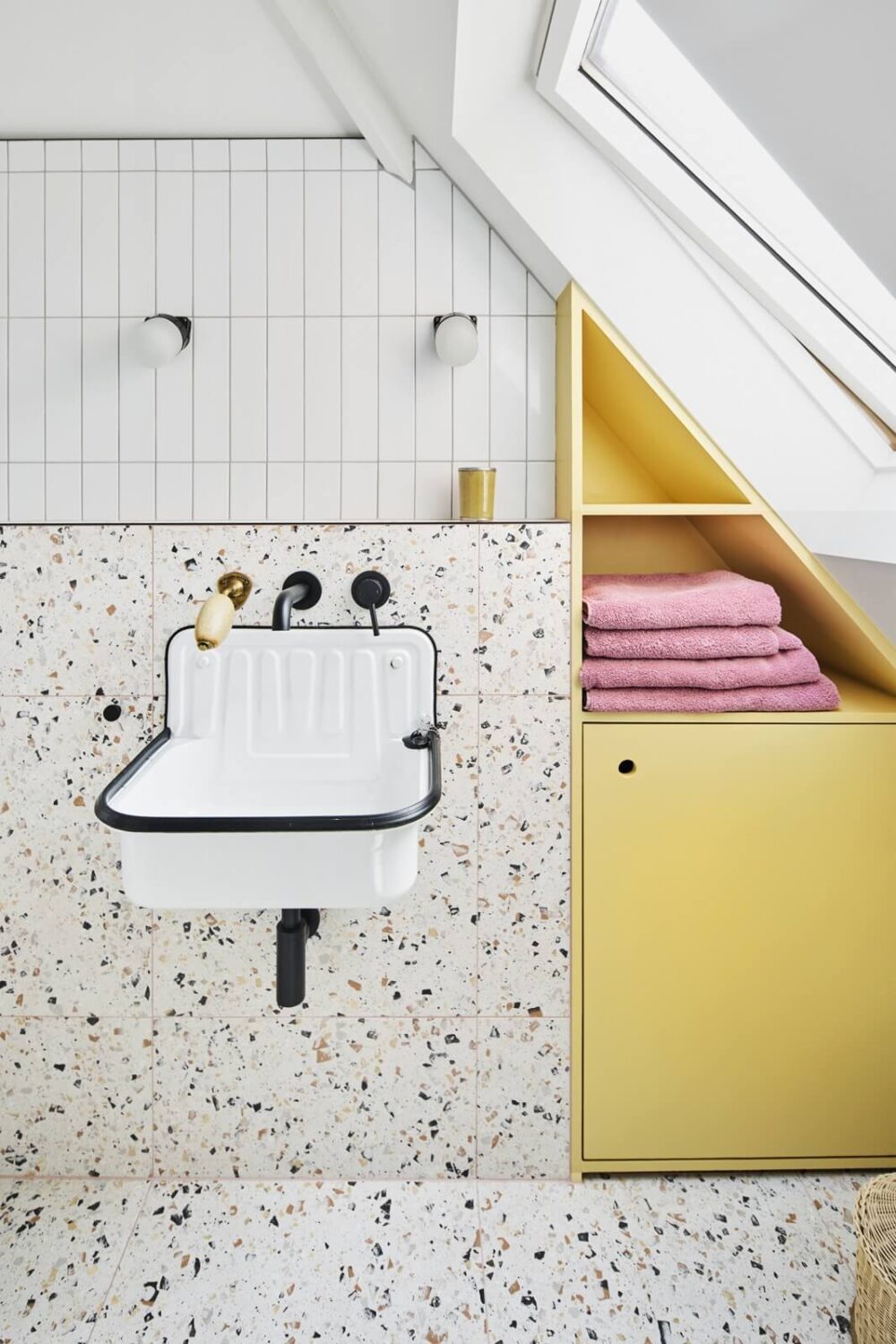 bathroom-yellow-built-in-cabinet-terrazzo-tiles-nordroom