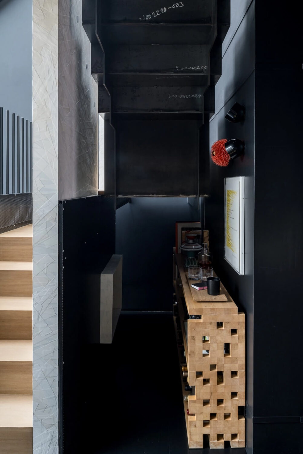 black-hallway-staircase-london-loft-nordroom