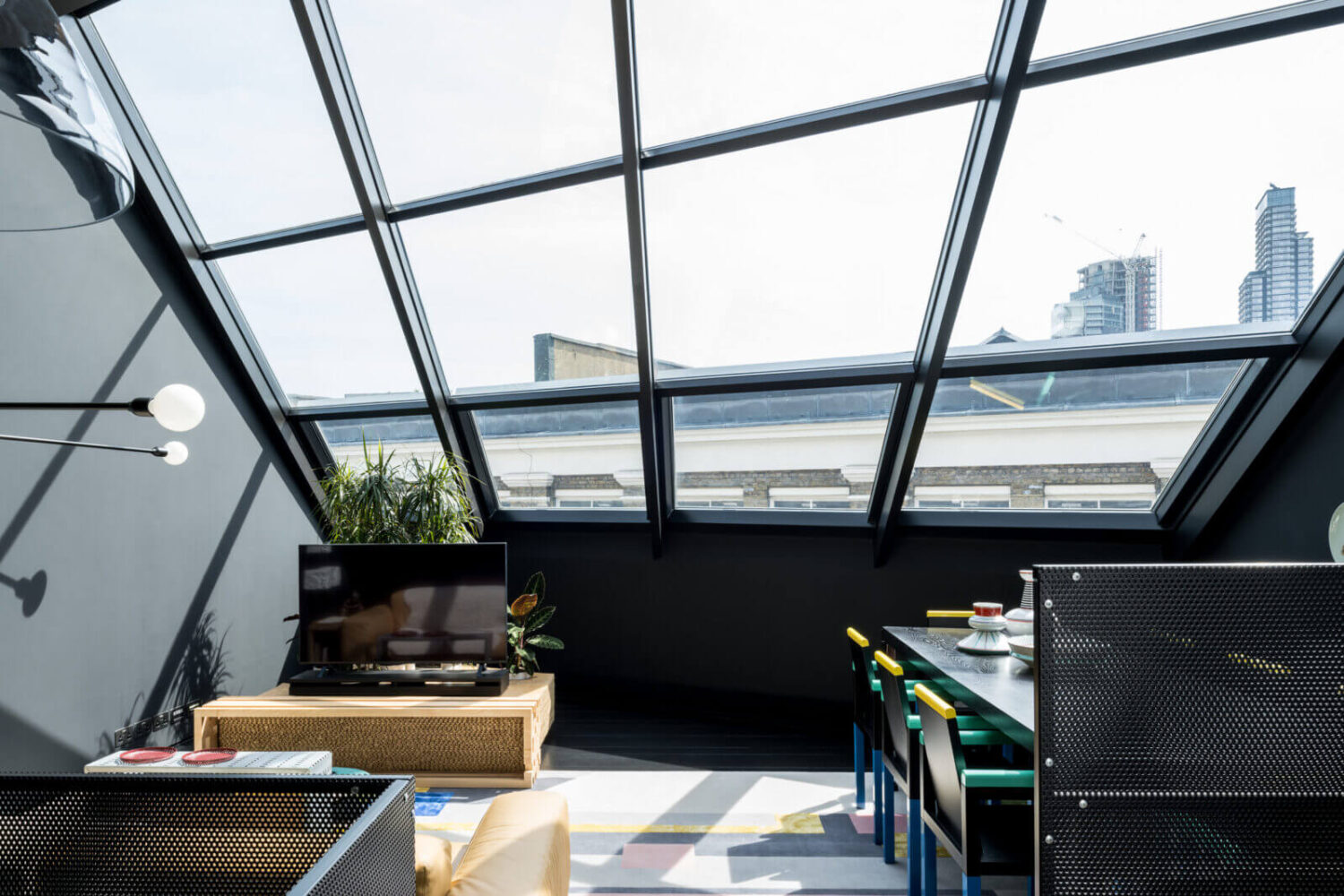 large-skylights-artist-windows-modern-loft-london-nordroom