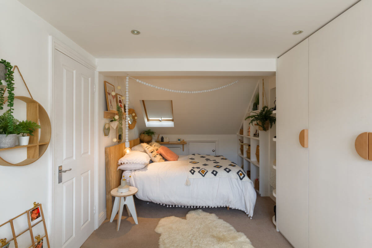 light-attic-bedroom-built-in-wardrobes-nordroom