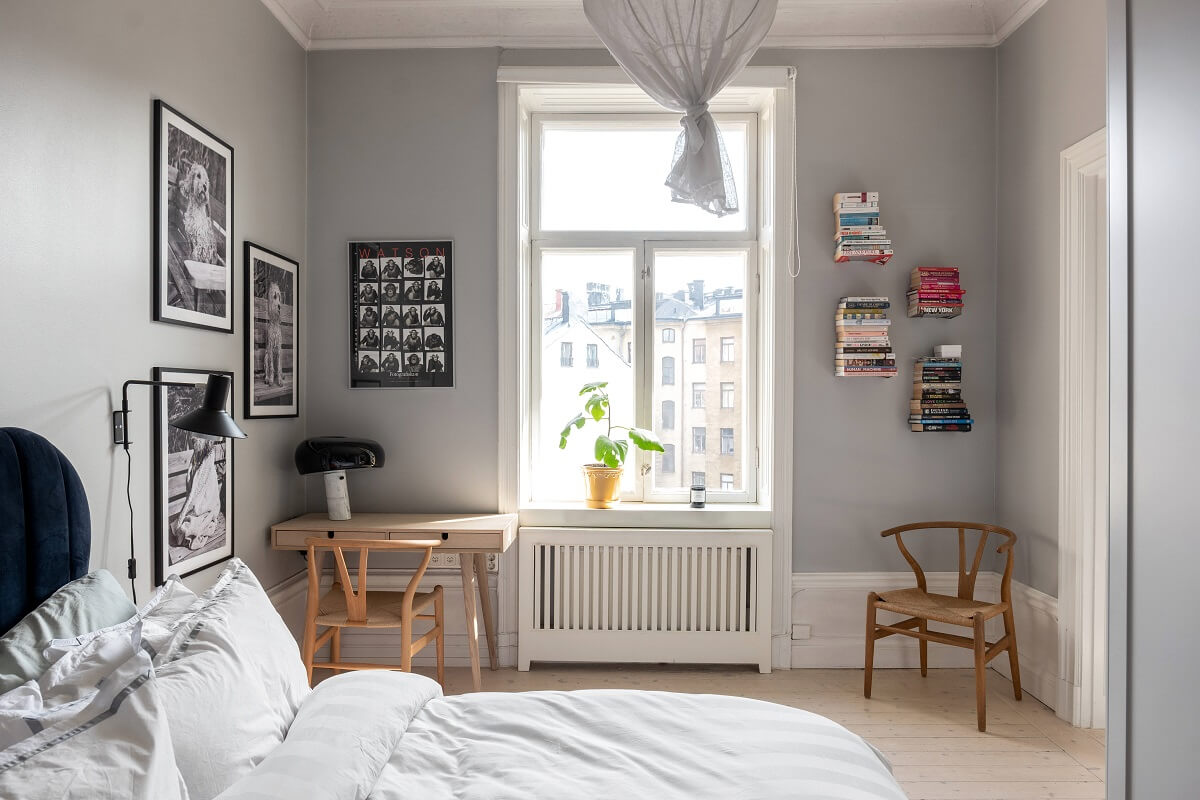 light-gray-bedroom-desk-nordroom