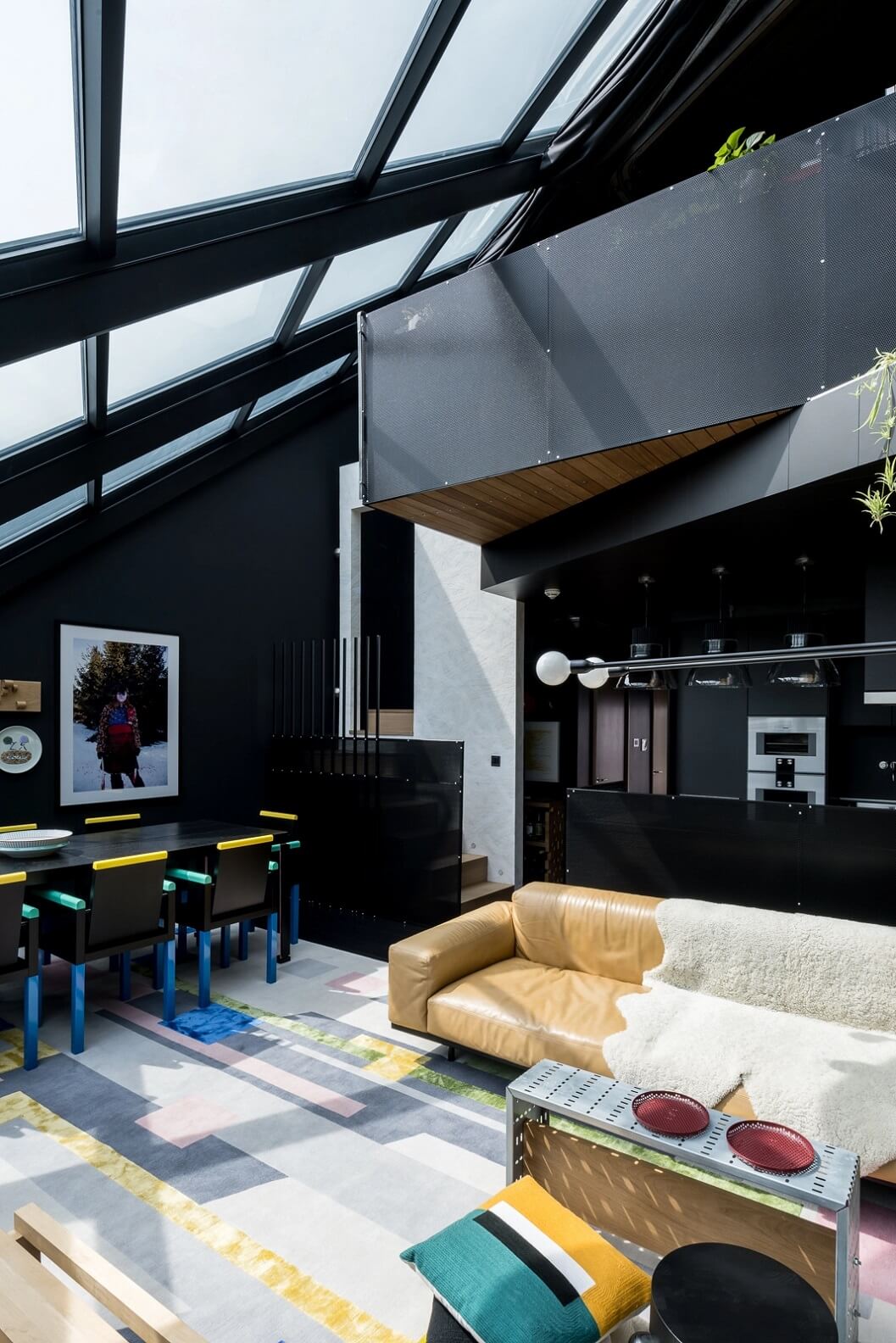 A Spectacular Modern Black Loft in London