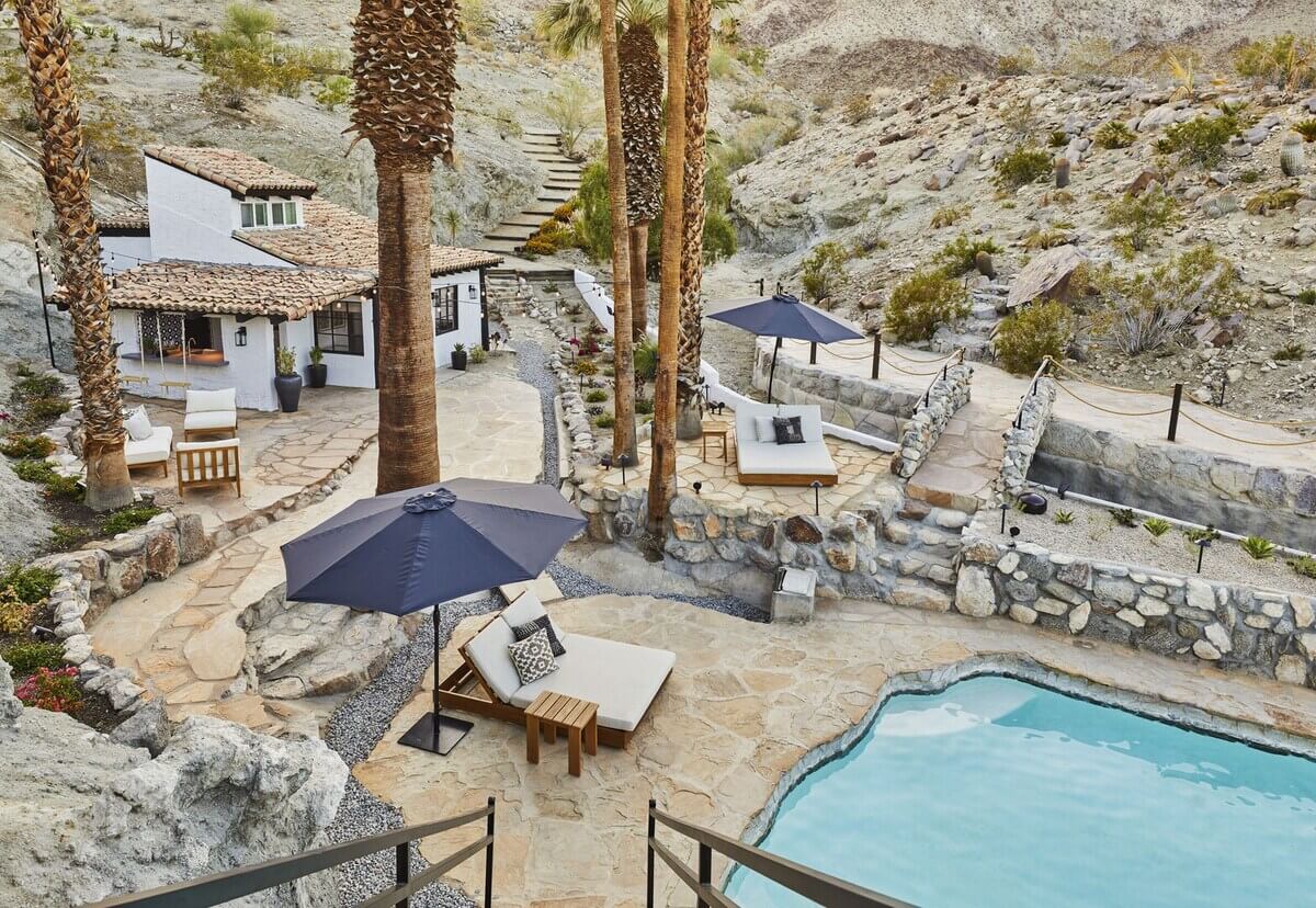 outdoor-space-airbnb-home-california-bobby-berk-nordroom