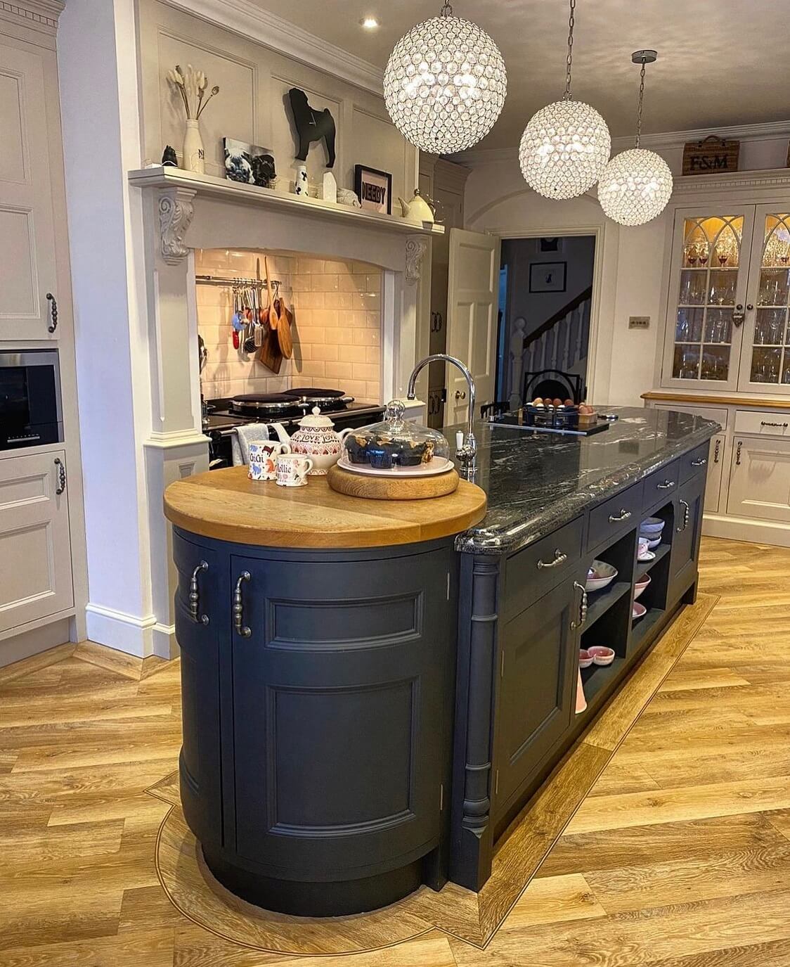 rounded-black-kitchen-island-edwardian-home-nordroom