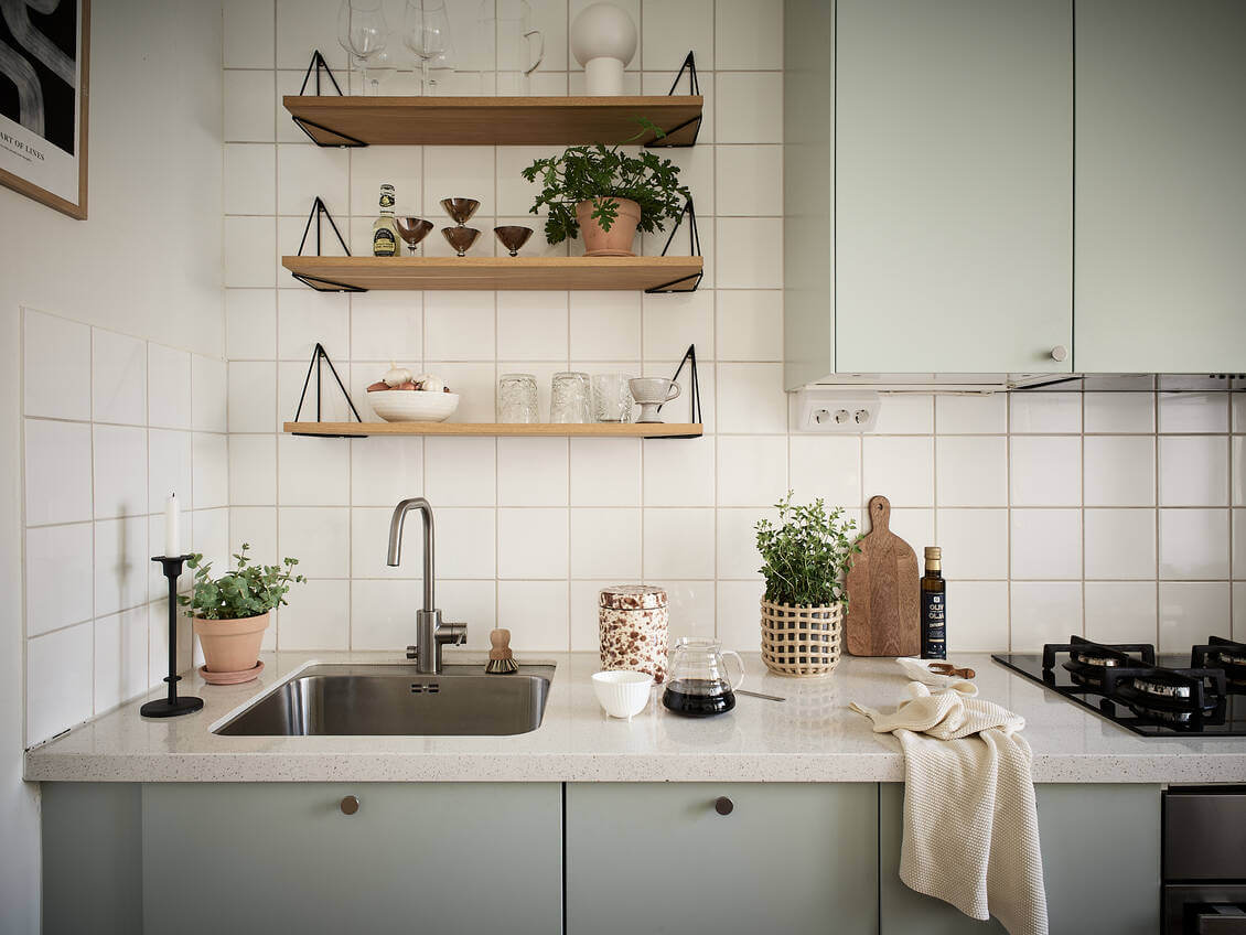 scandinavian-kitchen-open-shelves-nordroom