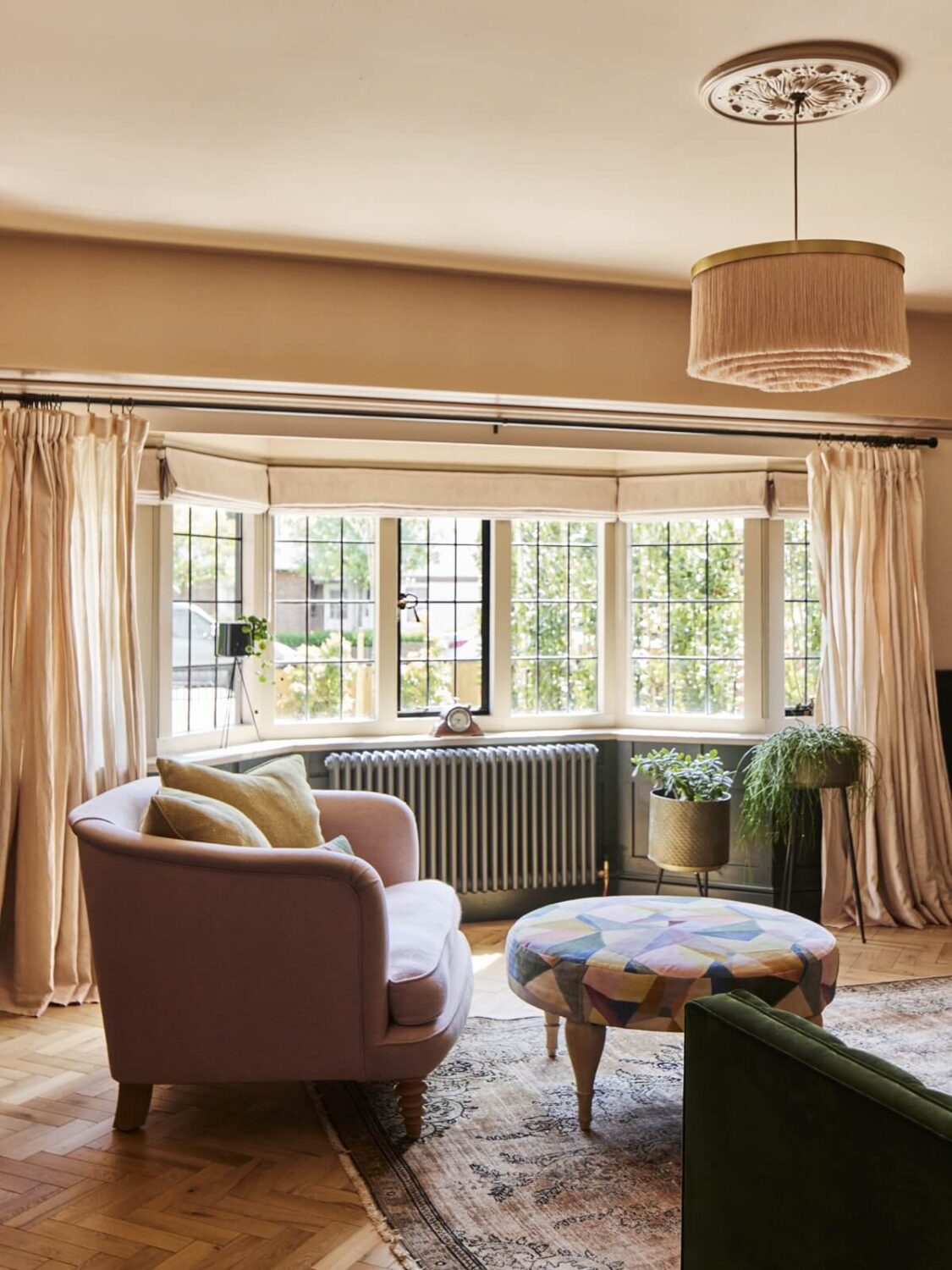 sitting-room-pink-armchair-bay-window-nordroom