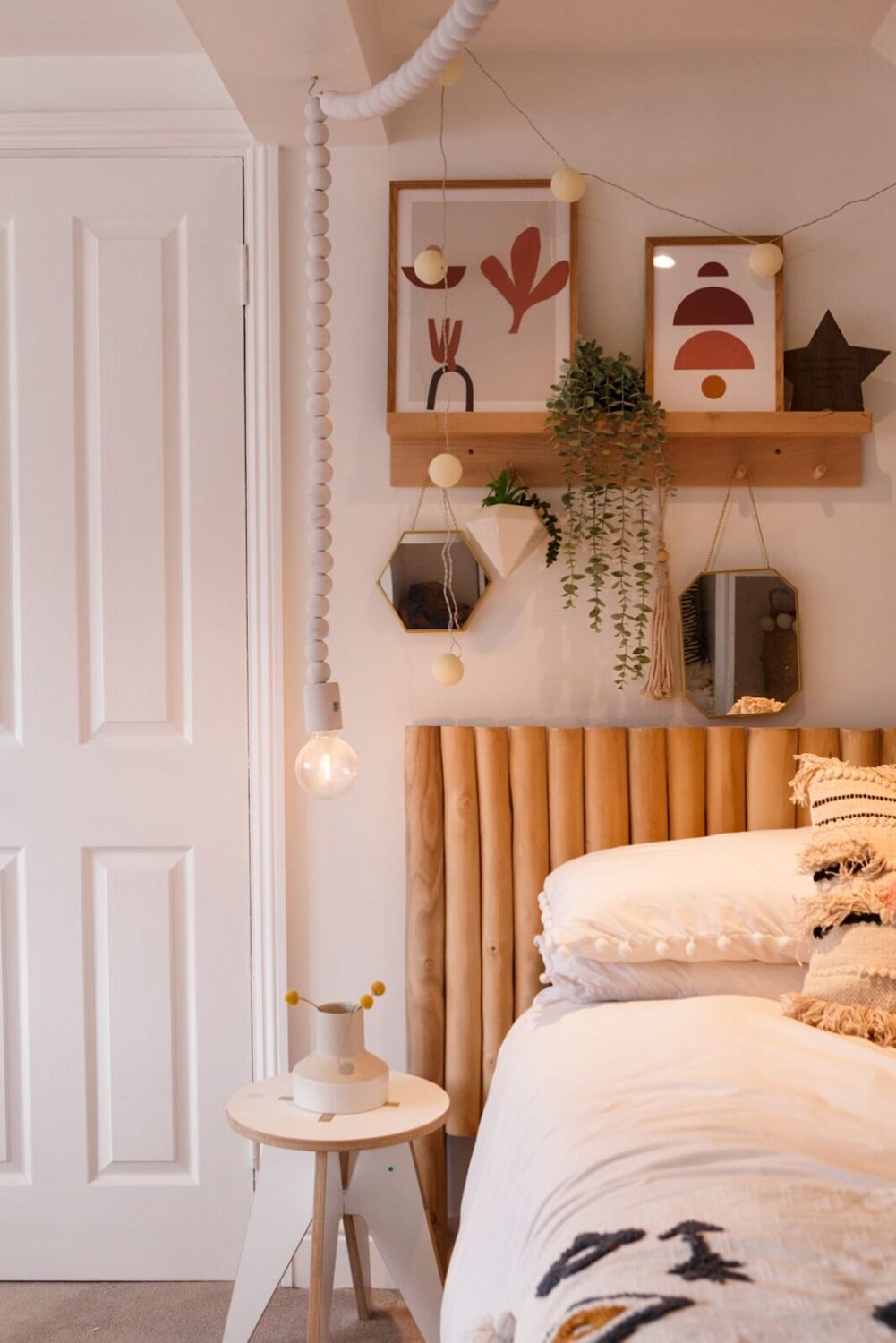 wooden-headboard-cozy-attic-bedroom-nordroom
