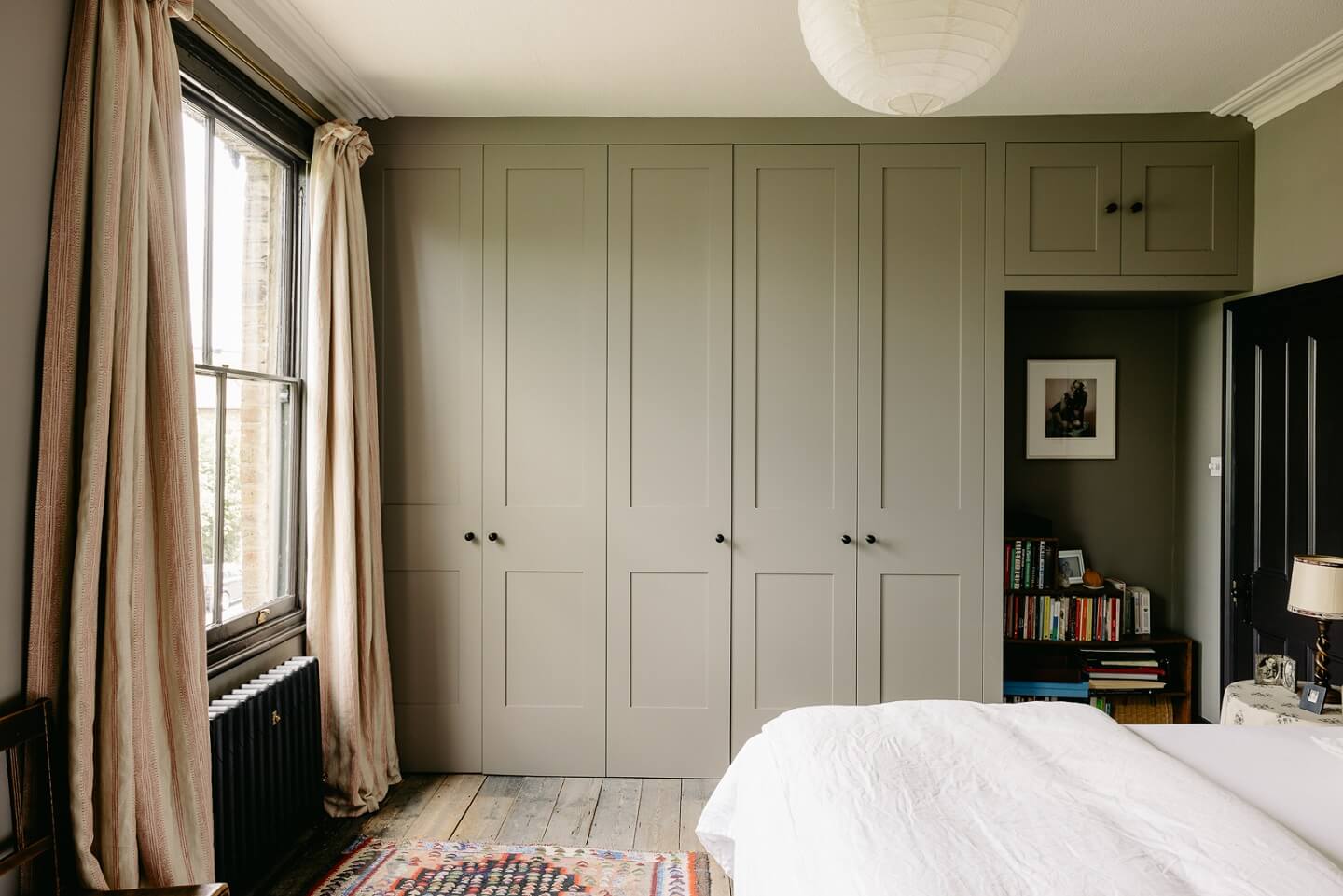 light-gray-master-bedroom-built-in-wardrobes-nordroom