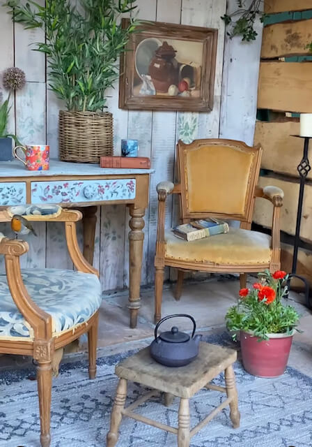 outdoor-space-vintage-furniture-log-house-nordroom