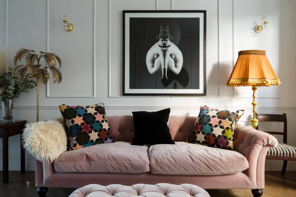 pink-sofa-sitting-room-georgian-house-london-nordroom