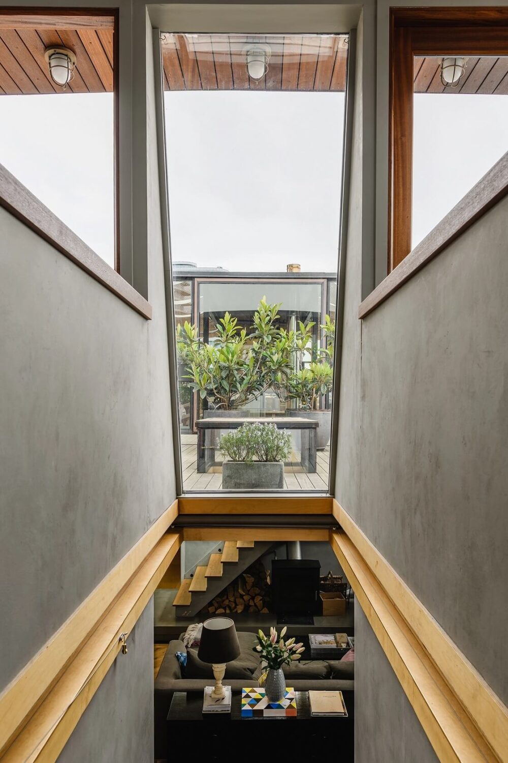 staircase-skylight-houseboat-london-family-home-nordroom