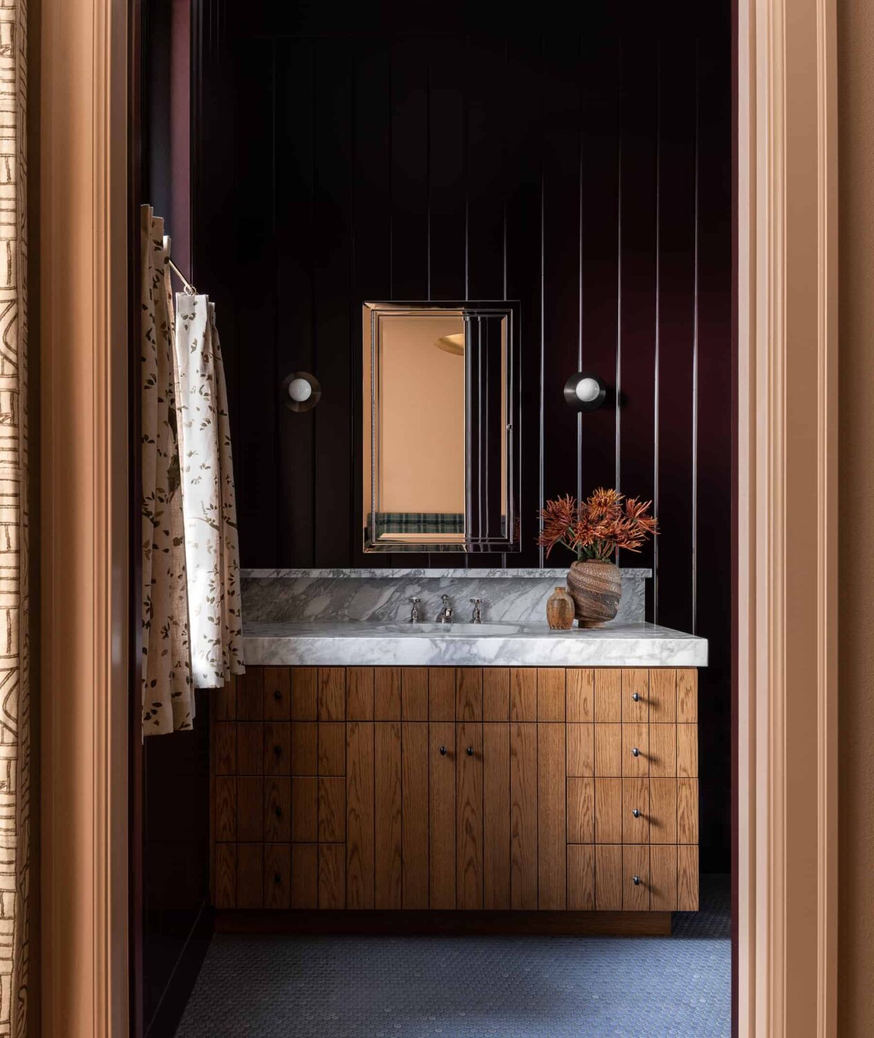 Heidi-Caillier-Design-luxury-interior-designer-oxblood-bathroom