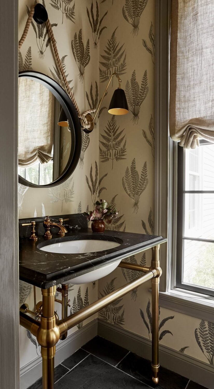classic-powder-room-leaf-wallpaper-nordroom