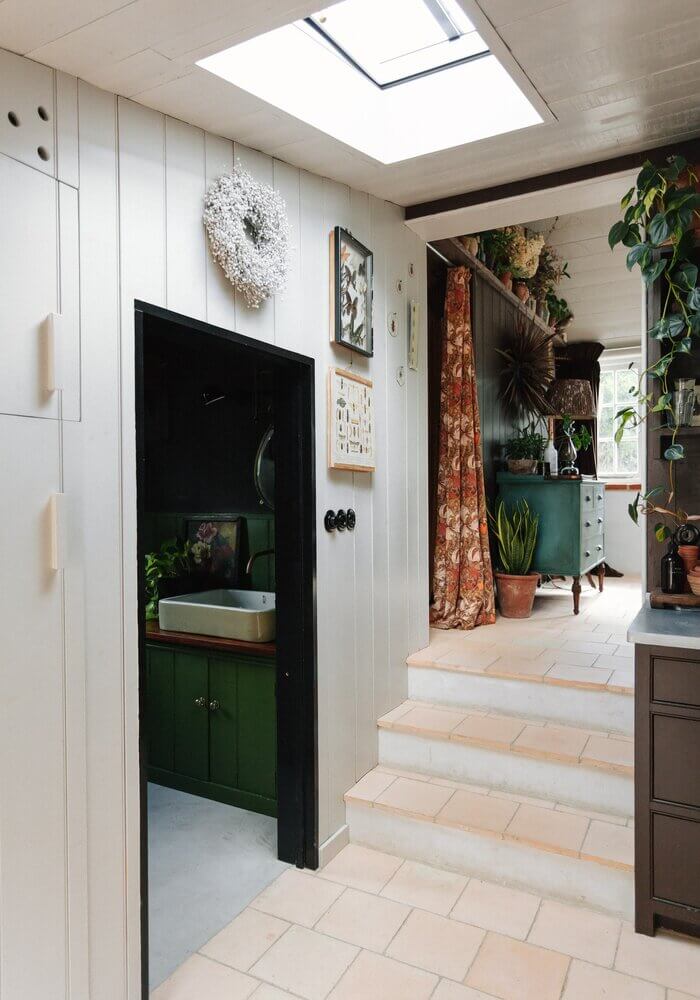 cozy-vintage-english-cottage-nordroom