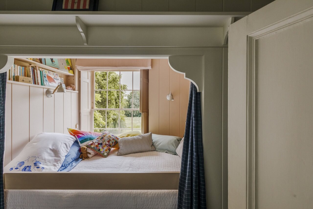 kids-bedroom-built-in-bed-nordroo