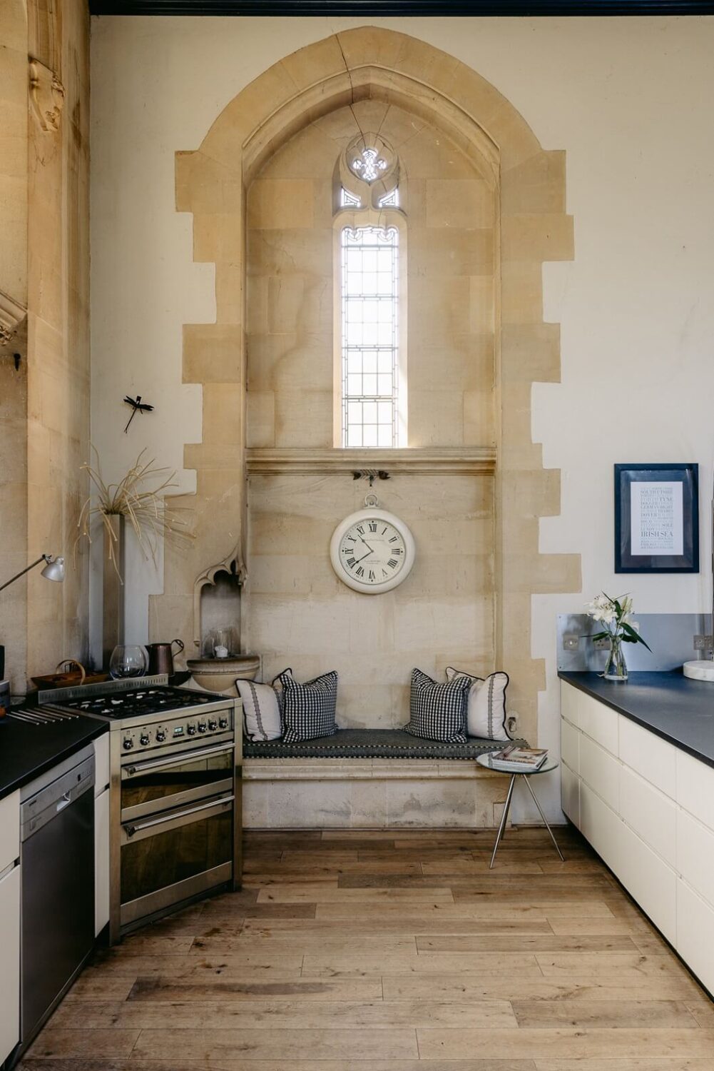 kitchen-arched-window-church-conversion-england-nordroom