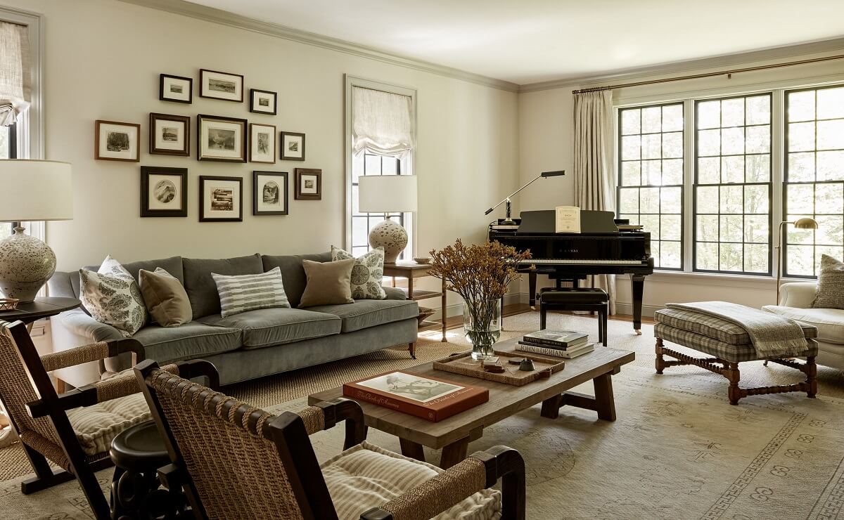 sitting-room-warm-neutrals-piano-gallery-wall-nordroom