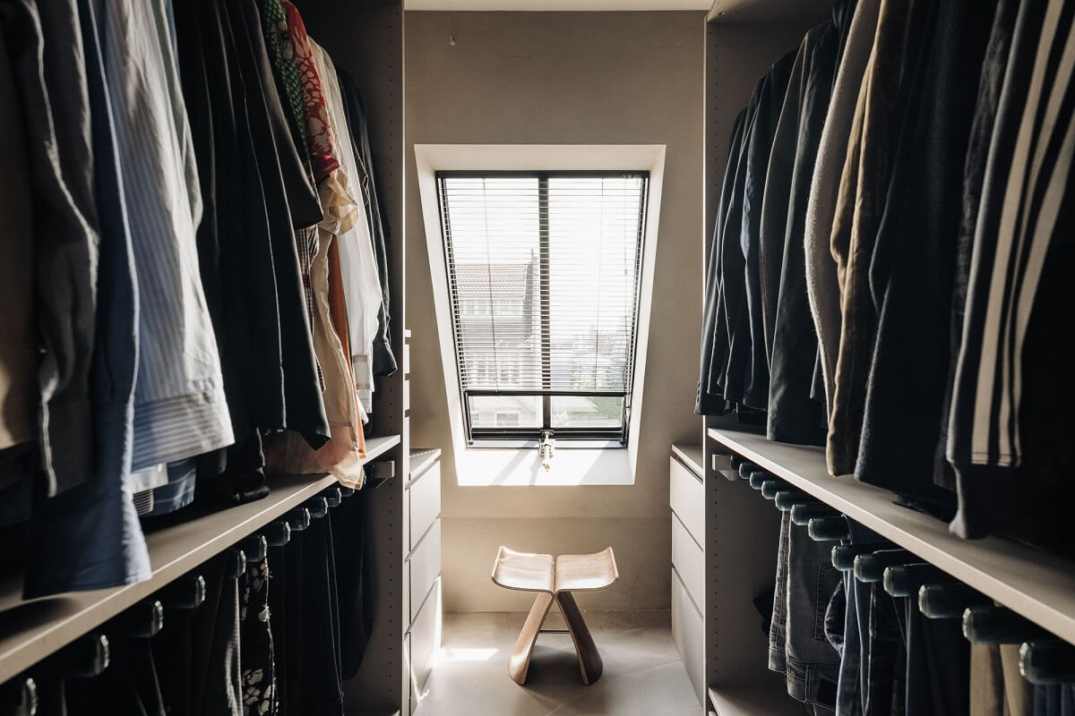 walk-in-closet-modern-design-apartment-nordroom