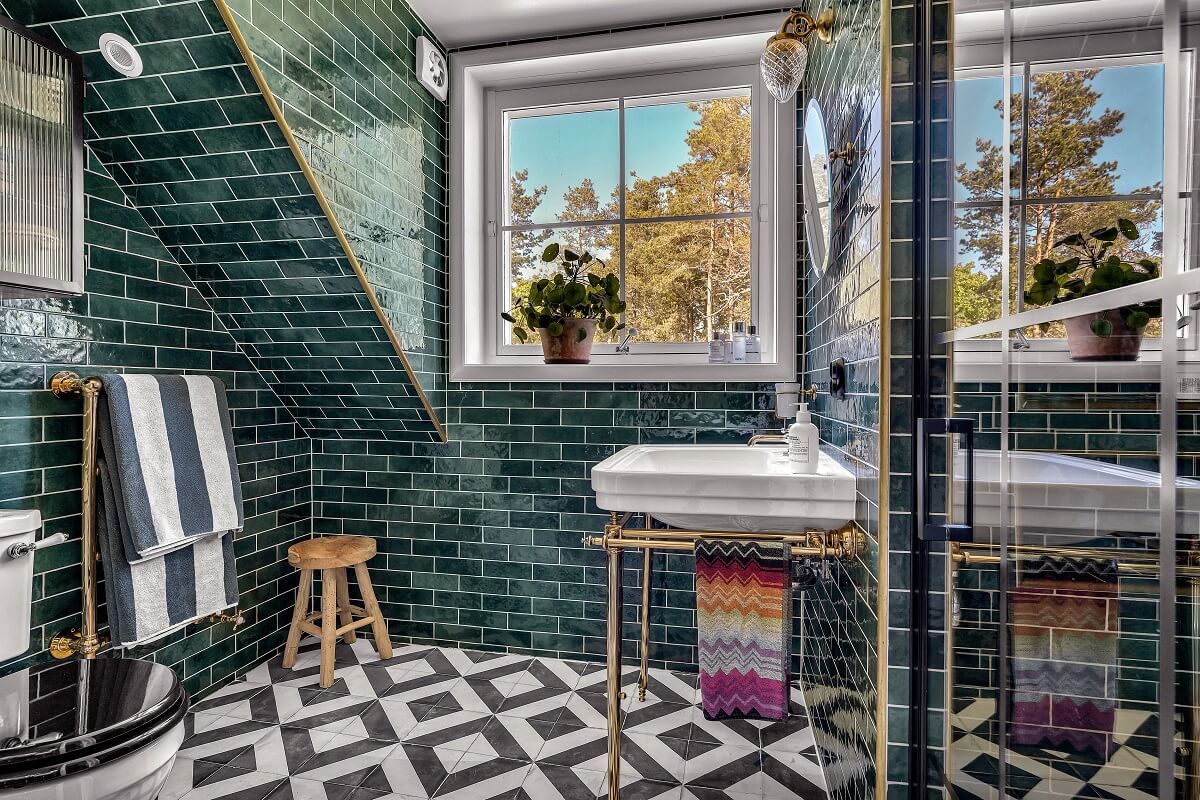 bathroom-sloped-ceiling-green-tiles-nordroom