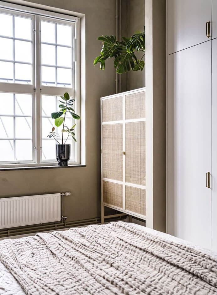 bedroom-beige-walls-ikea-cabinet-nordroom