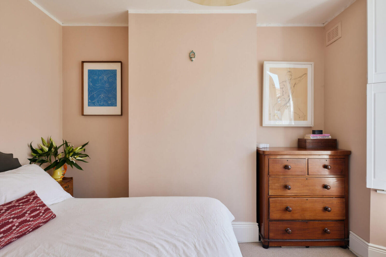farrow-ball-setting-plaster-pink-walls-bedroom-nordroom