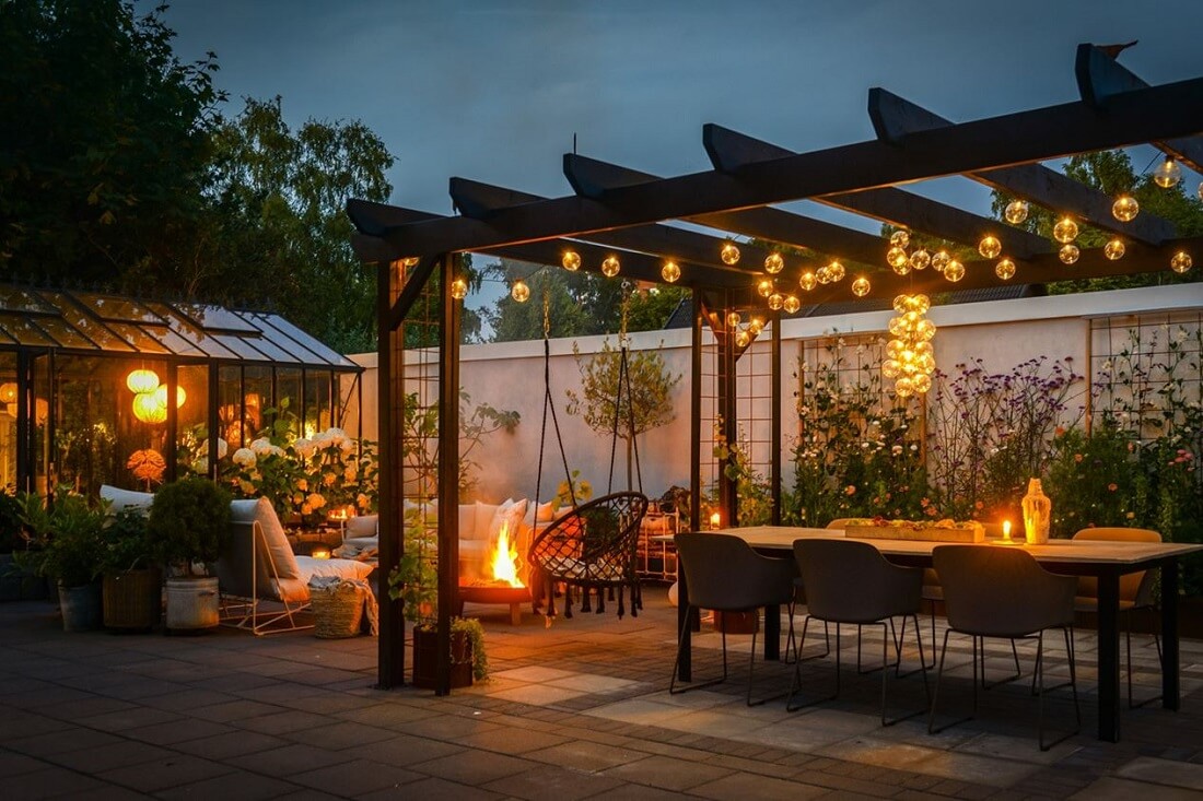 garden-at-night-dining-space-seating-nordroom