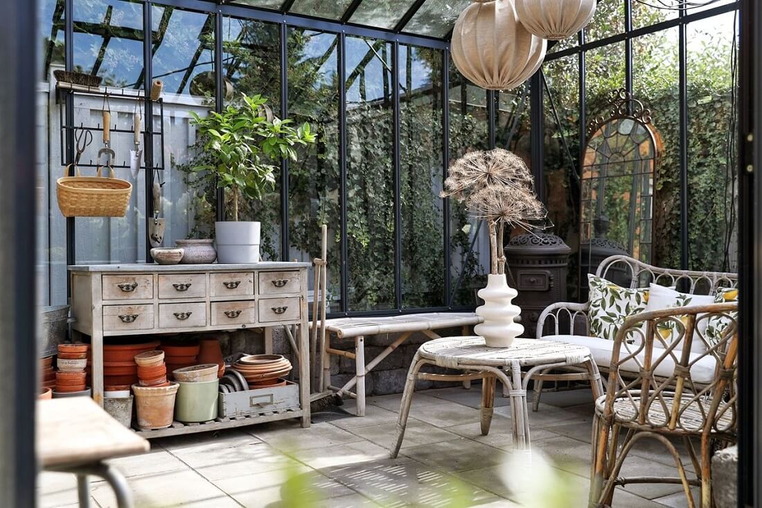 glass-greenhouse-garden-swedish-villa-nordroom