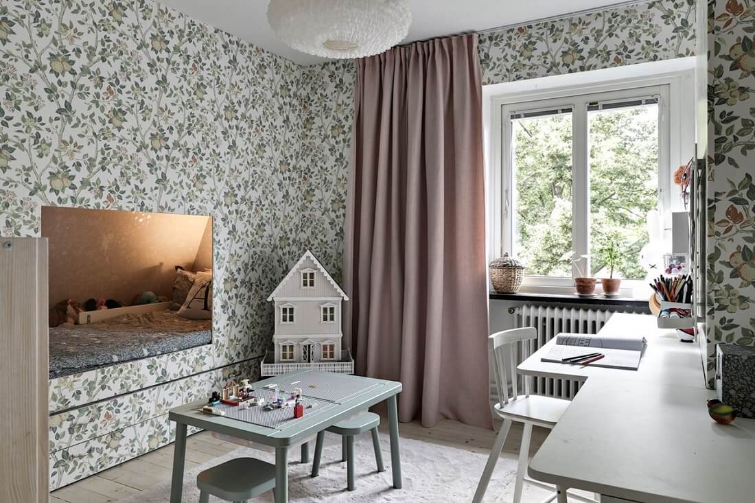 green-wallpaper-kids-bedroom-bed-niche-nordroom