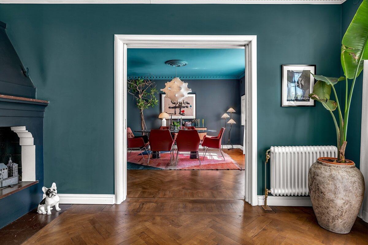 green-walls-living-room-dining-room-nordroom