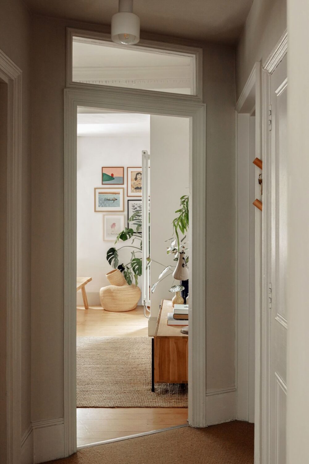 hallway-serene-london-flat-nordroom