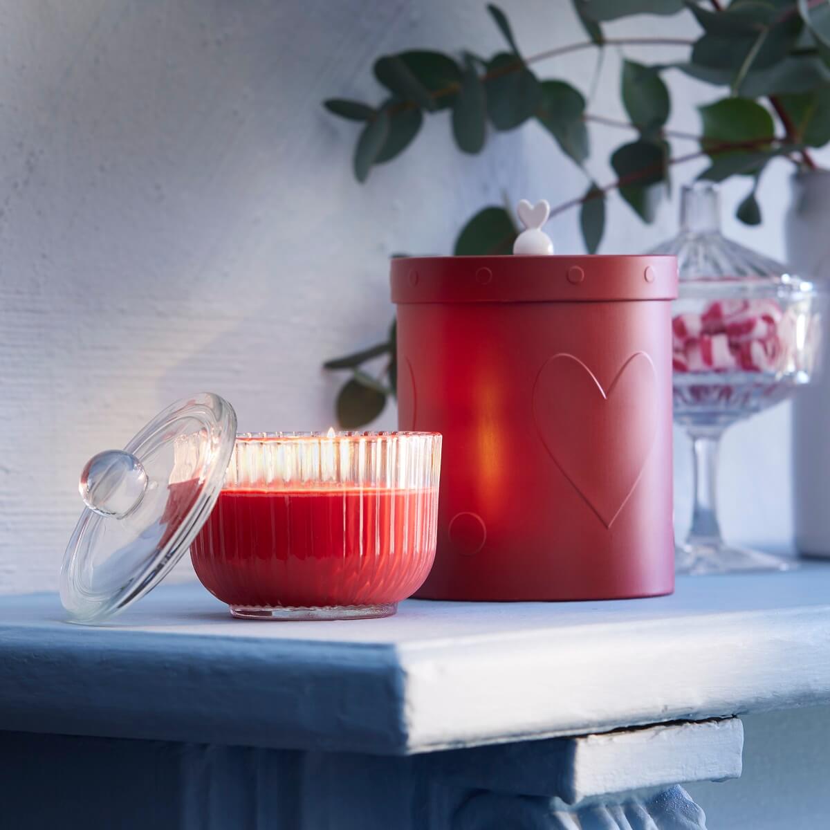 ikea-christmas-decor-scented-candle-nordroom