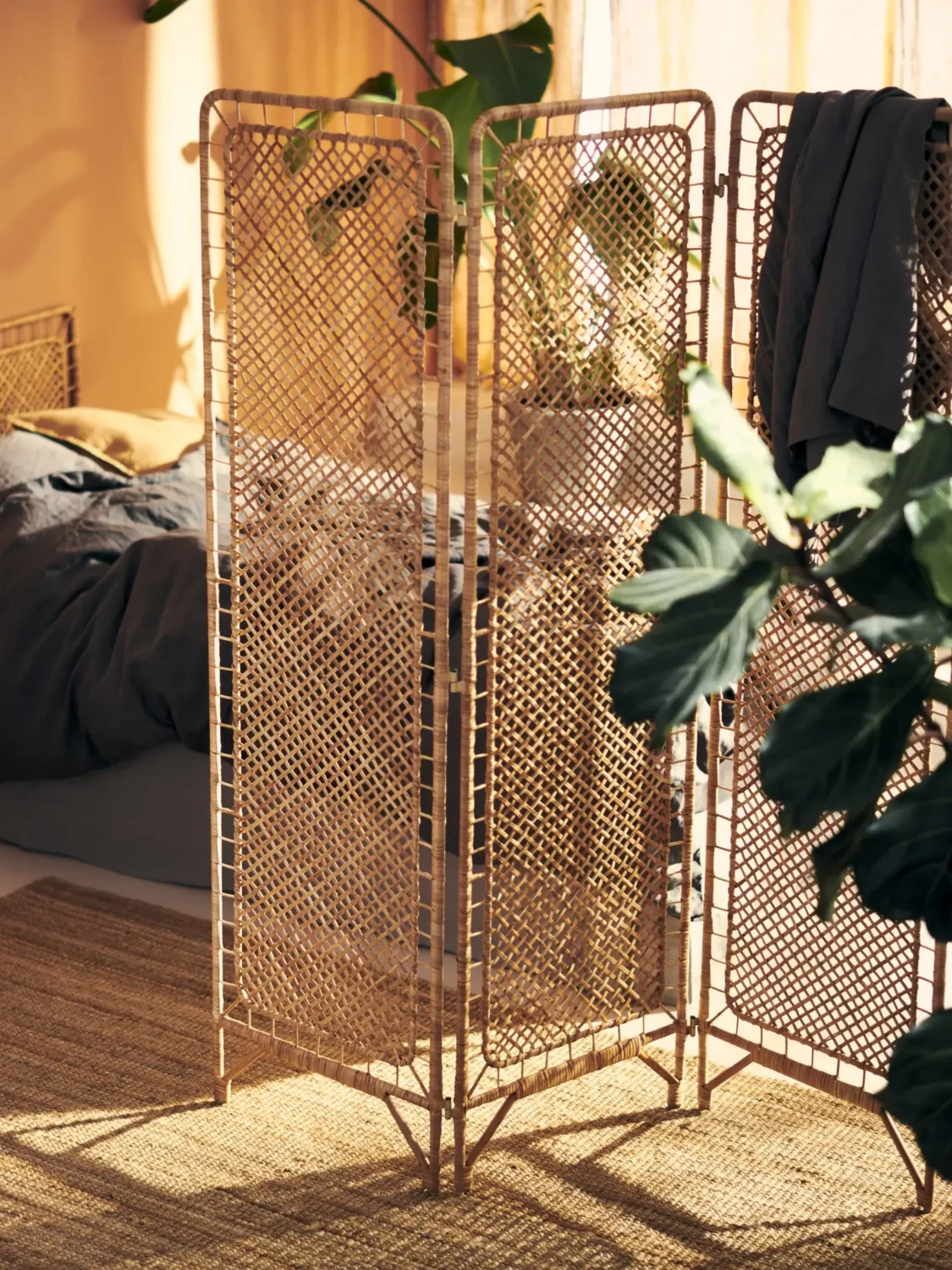 ikea-tolkning-folding-screen-bedroom-rattan-nordroom