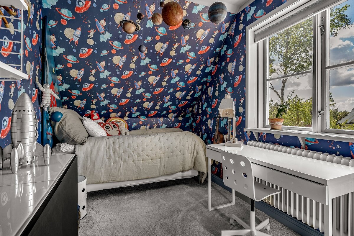 kids-bedroom-blue-space-wallpaper-nordroom