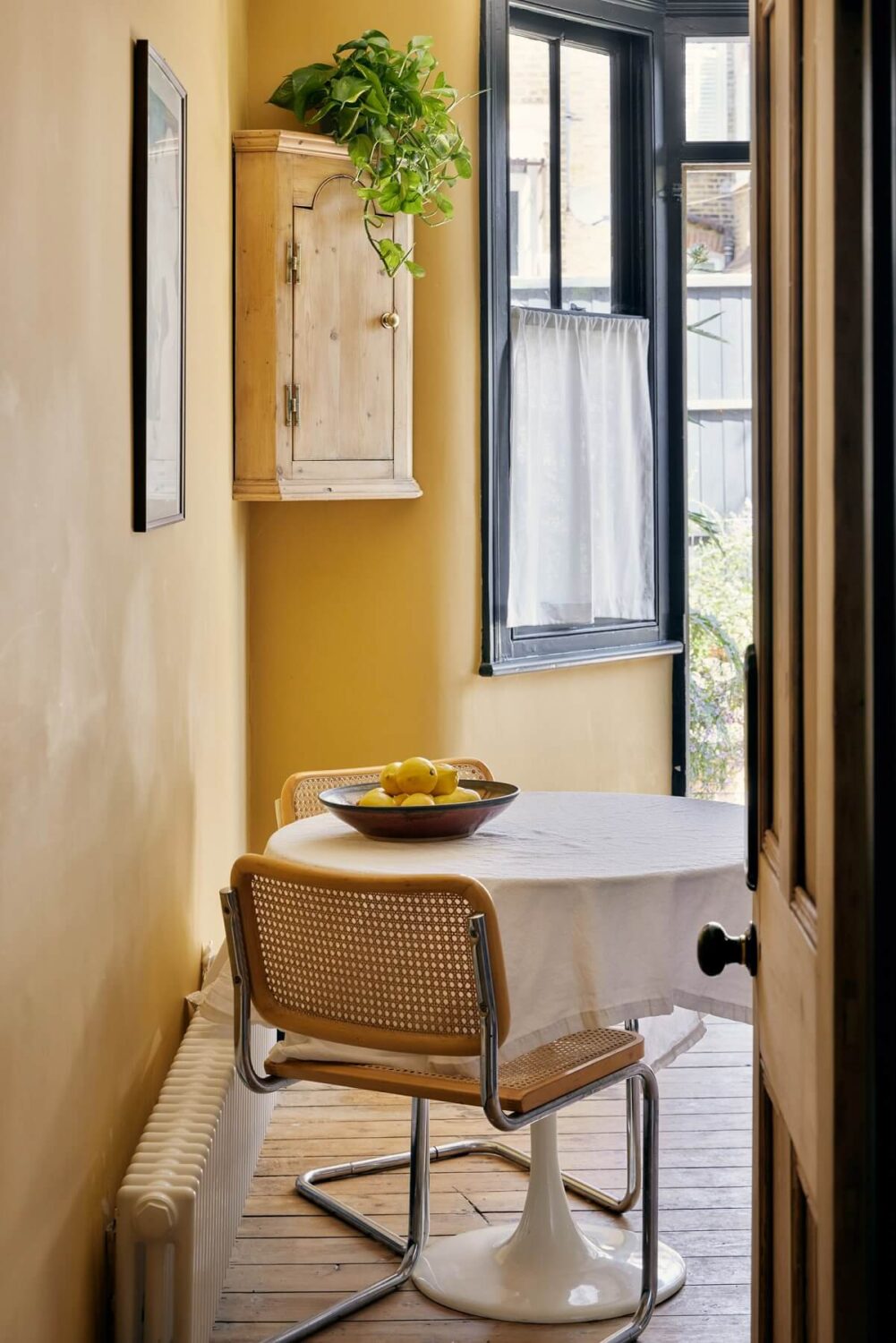 kitchen-dining-table-india-yellow-farrow-ball-nordroom
