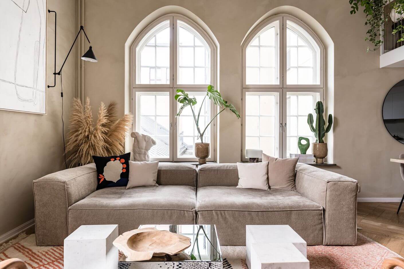 living-room-rib-sofa-arched-windows-nordroom