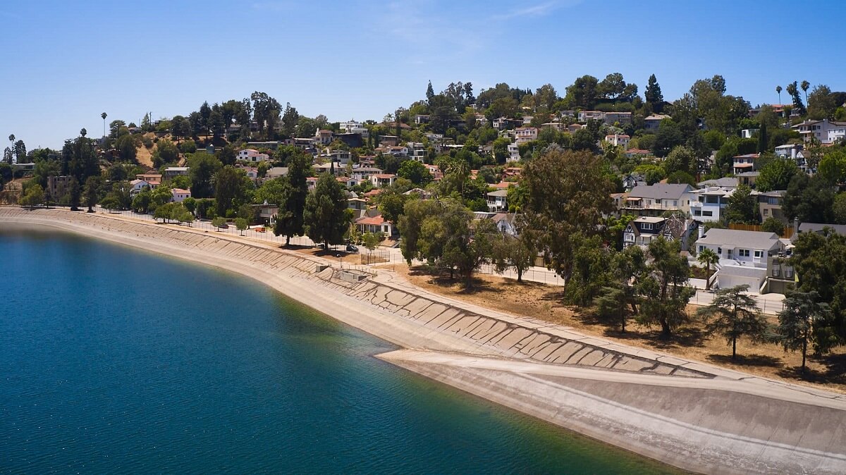 los-angeles-reservoir-aerial-view-white-home-nordroom