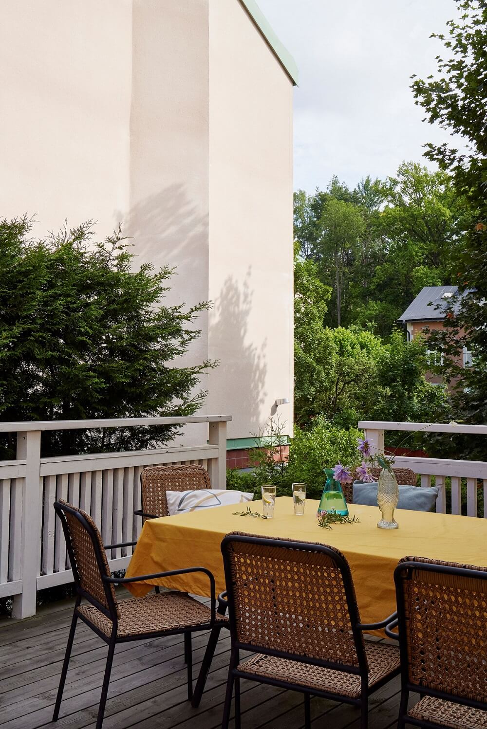 outdoor-terrace-playful-attic-apartment-sweden-nordroom