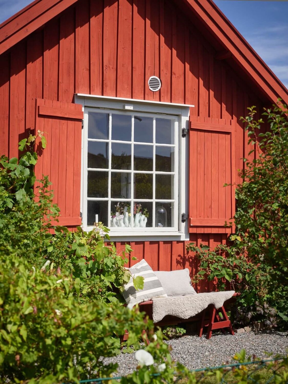 red-painted-cottage-shutters-nordroom