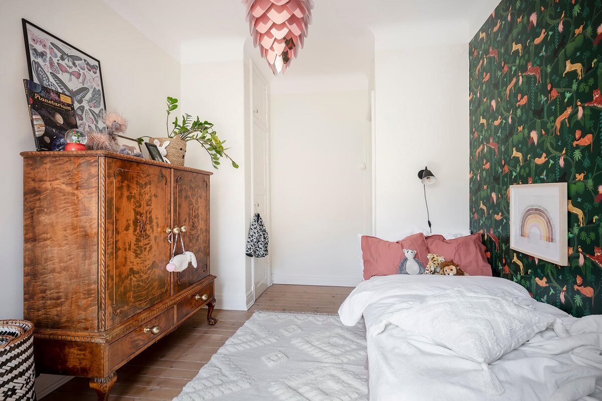 renn-designs-big-cats-green-wallpaper-kids-bedroom-nordroom