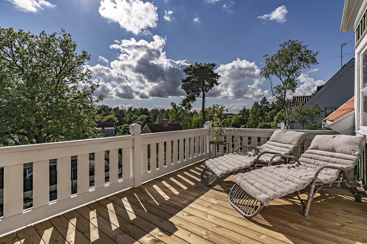 roof-terrace-colorful-swedish-home-nordroom