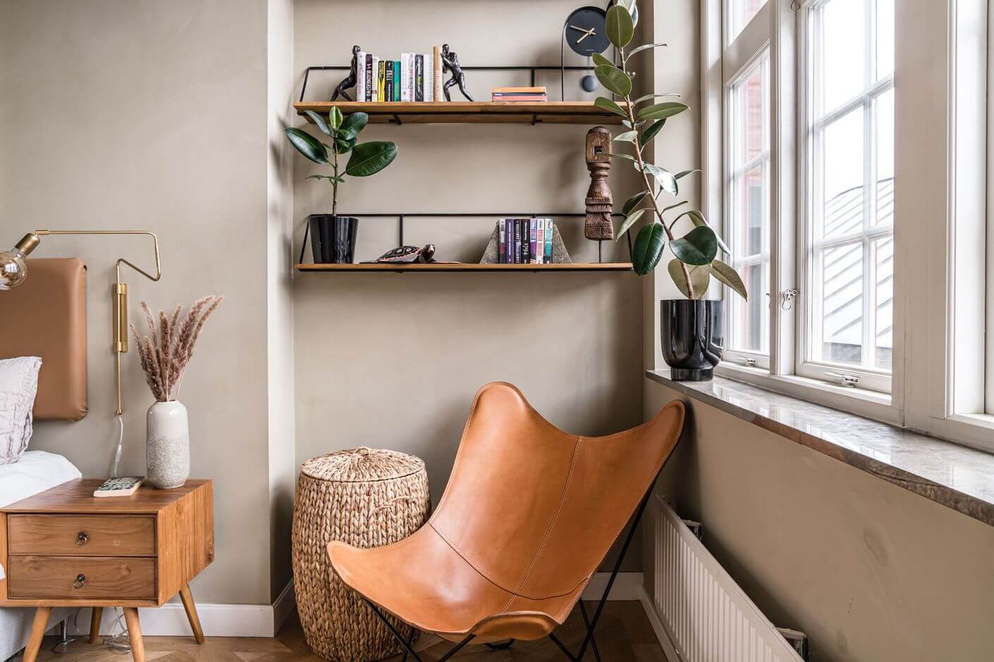 shelves-leather-butterfly-chair-nordroom