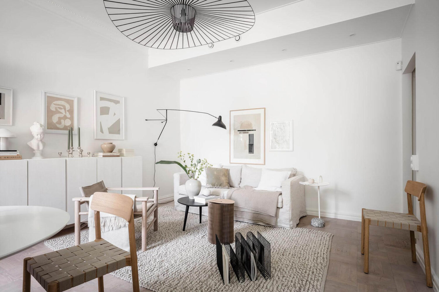 small-white-nordic-living-room-nordroom