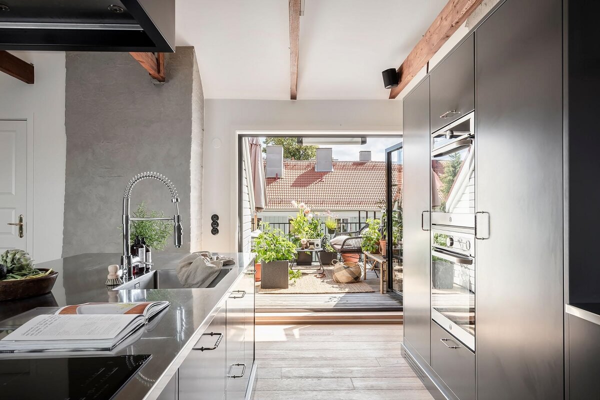 stainless-steel-kitchen-roof-terrace-maisonette-home-nordroom