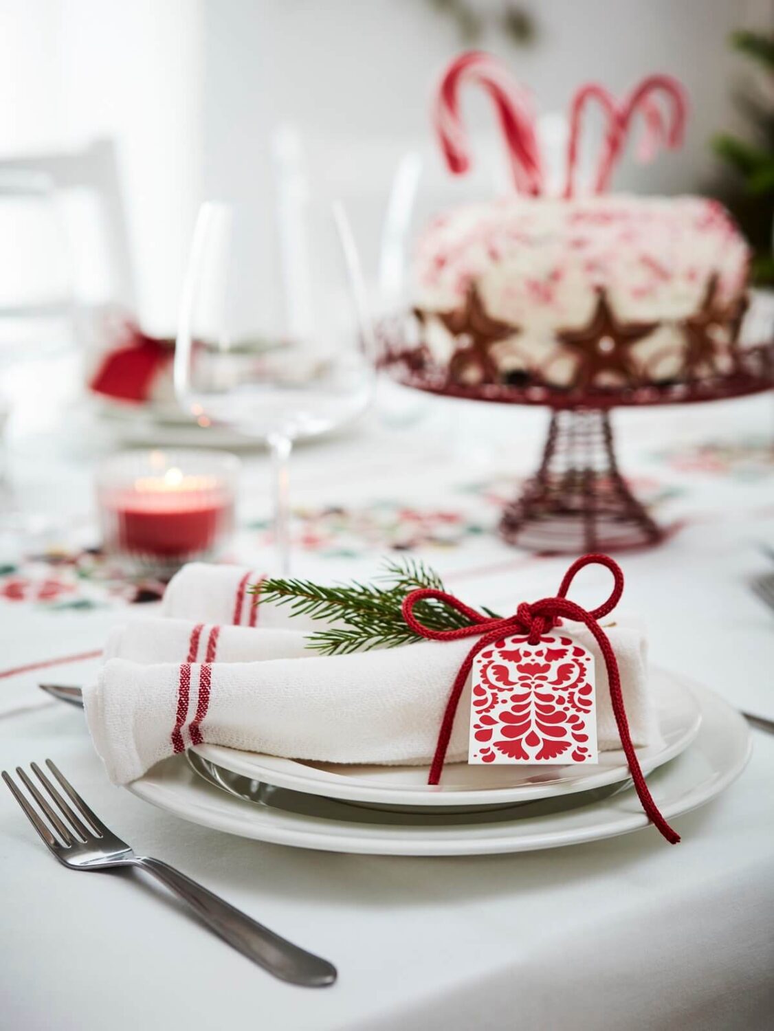 table-setting-white-christmas-nordroom
