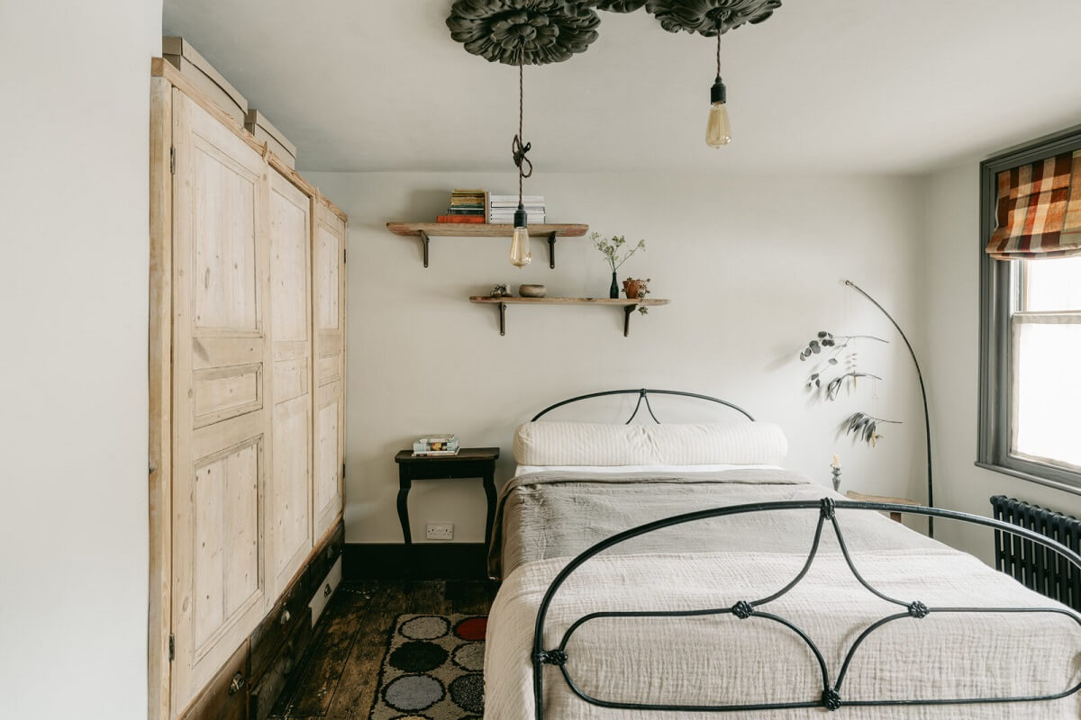 bedroom-stripped-wooden-wardrobes-nordroom