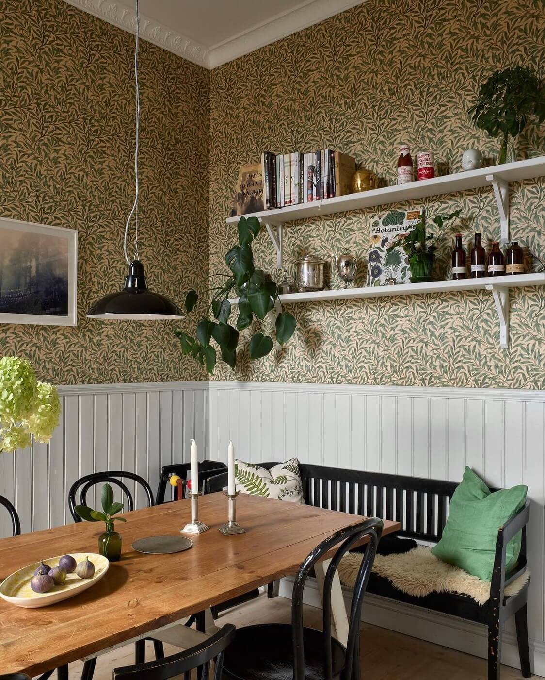 dining-room-william-morris-willow-boughs-wallpaper-bench-shelves-nordroom