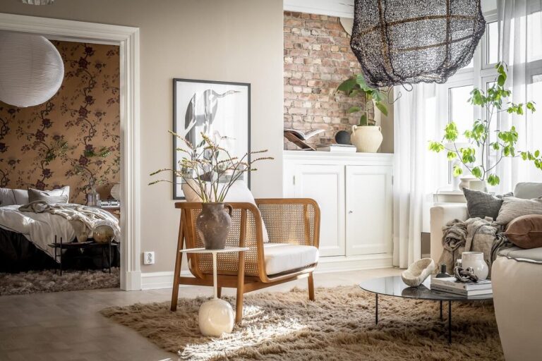 Magical Light in a Stylish Scandinavian Apartment - The Nordroom