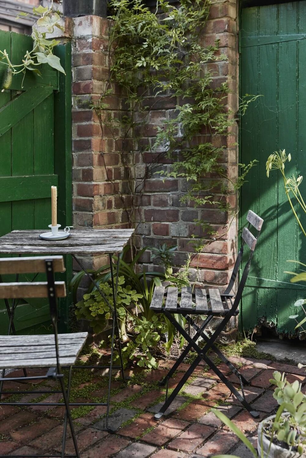 outdoor-terrace-raw-maisonette-home-london-nordroom