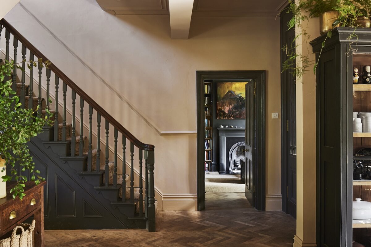 staircase-victorian-villa-bath-nordroom